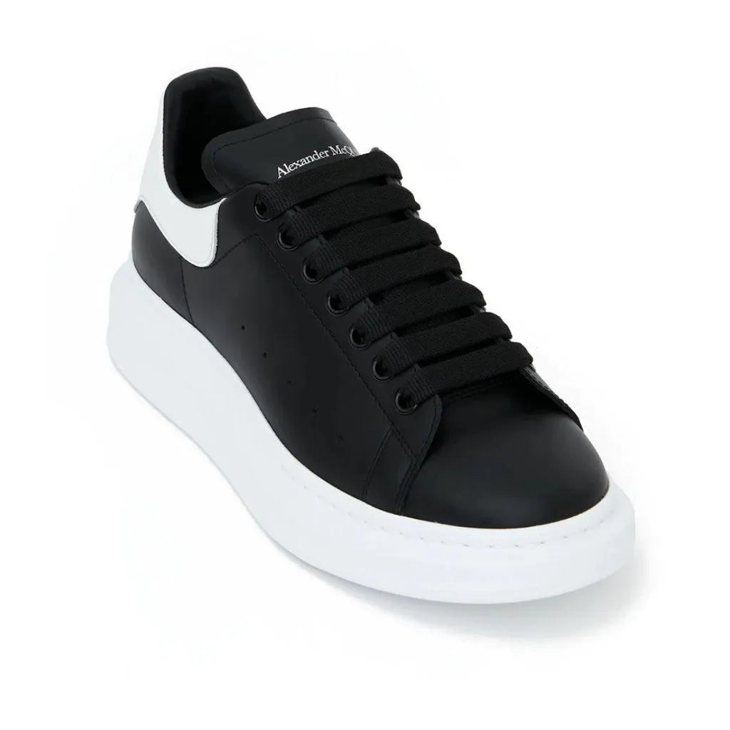 Tênis Alexander McQueen Casual Sneaker Black & White