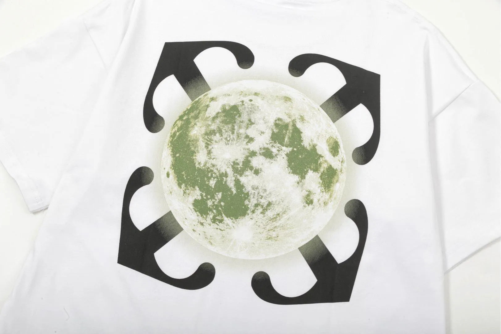 Off-White Super Moon Arrow Tee