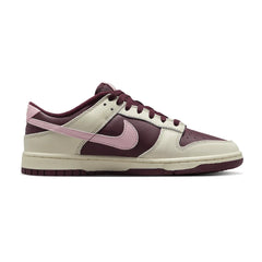 Nike SB Low Dunk '' Valentine's Day ''