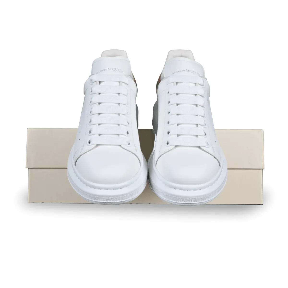 Tênis Alexander McQueen Casual Sneaker Branco Color's